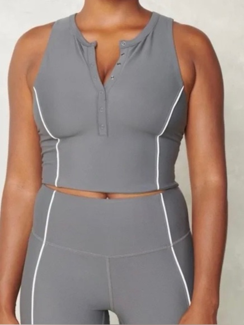 Abercrombie & Fitch YPB Sculptlux Plunge Henley Slim Crop Athletic Tank | Grey L